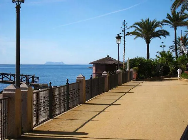 Penthouse A6 Parque La Carolina/Carolina Park Apartment Marbella